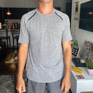 APANA men’s workout shirt